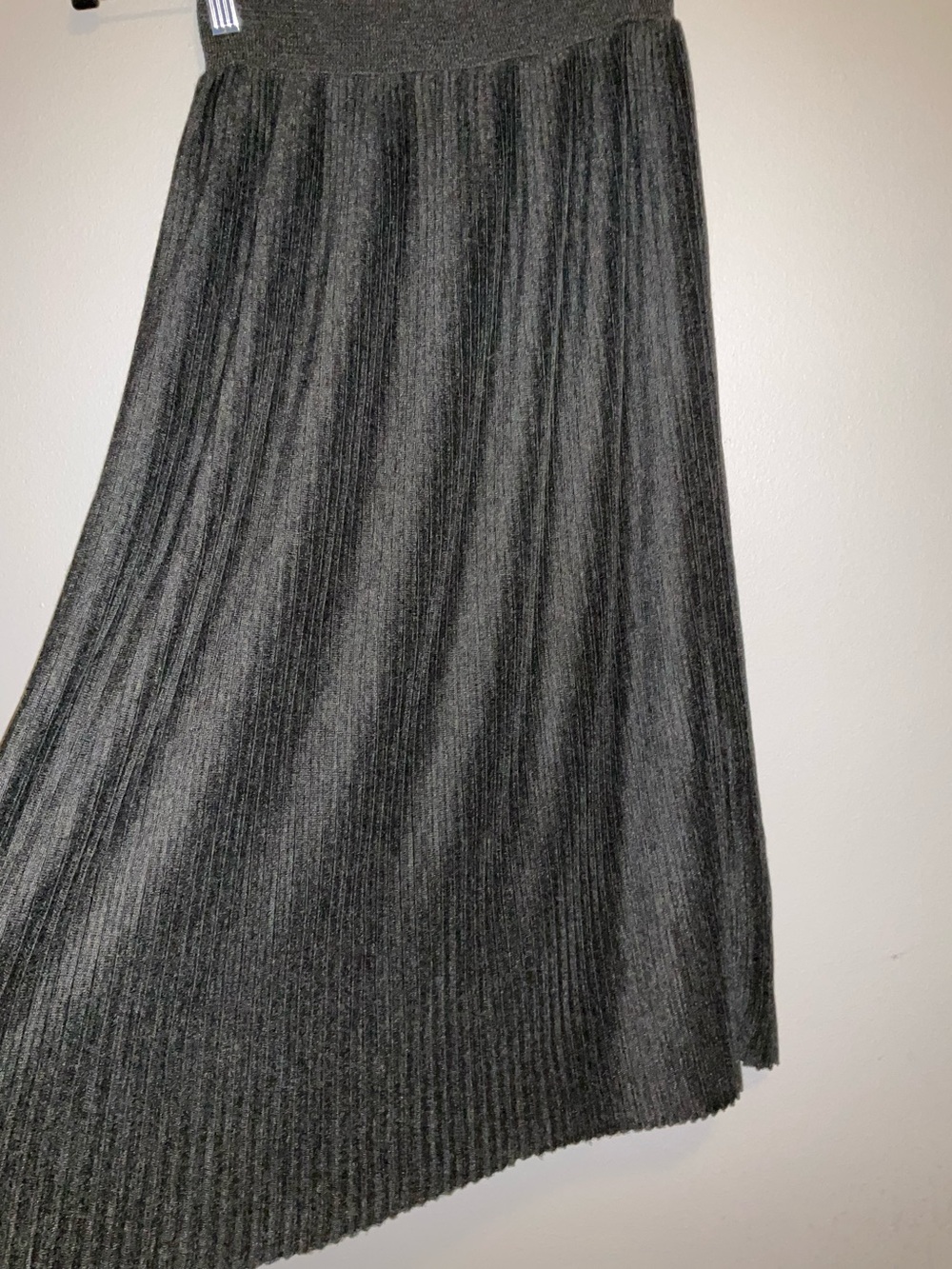 Zara Knit Italian Yarn Black and Gray Pleated  Midi Skirt